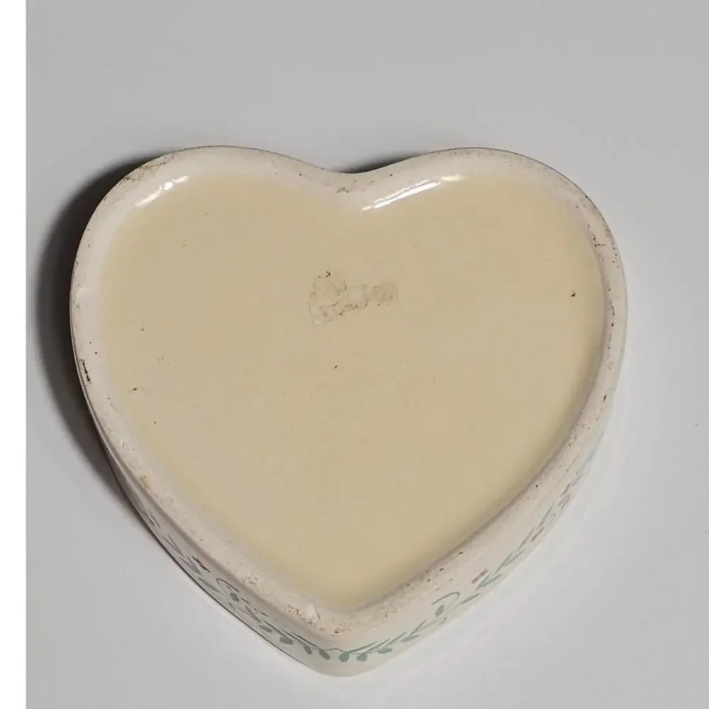 Vintage 1980s Ceramic Heart Trinket Box 